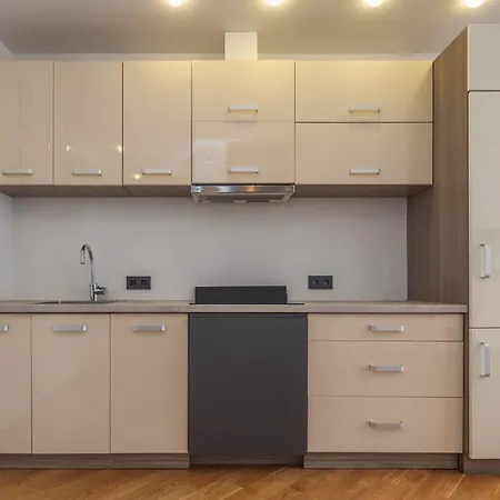 דירה Maya Duplex & Terrace