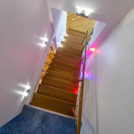 דירה Maya Duplex & Terrace קלייפדה