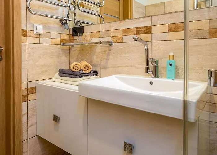 Maya Duplex & Terrace דירה *